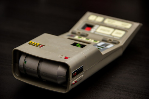 Playmates Medical TricorderMy latest accquisition: a Playmates Medical Tricorder from 1997.
