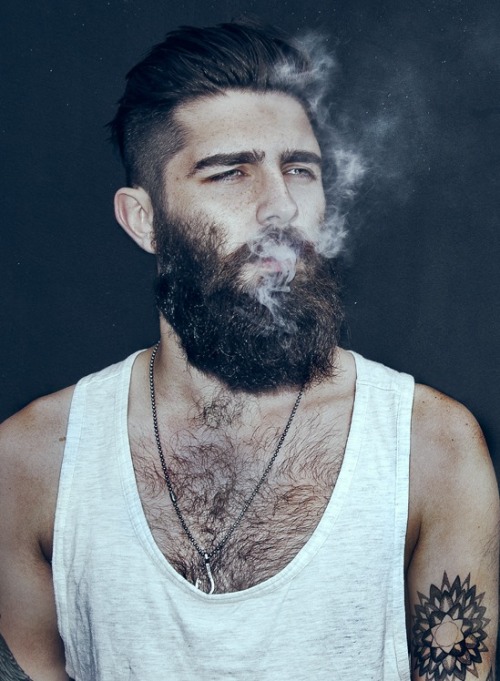 beardstofuck:  unffffff my ovaries literally just melted.  Mine too