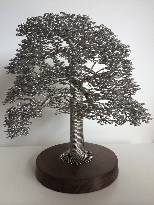 crossconnectmag:  Wire Tree Sculptures by Clive Maddison The trees are handmade from