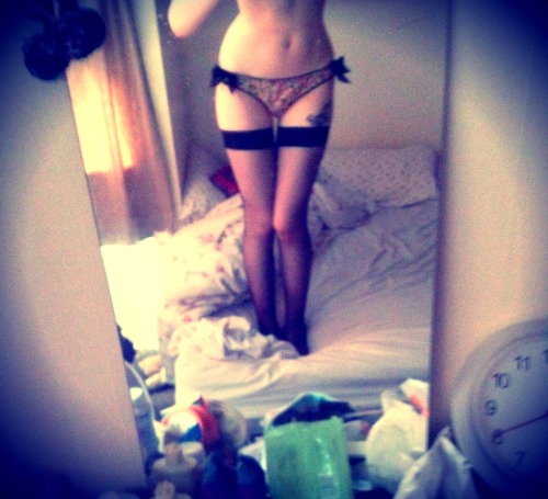 totallyfuckingfetch:  Legs