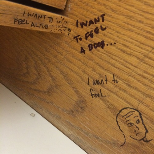 macklemorehentai:Feels spotting in the library at WWU