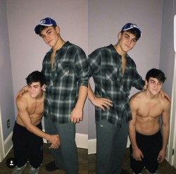 male-celebs-naked:  Dolan twins