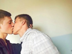 twoboysarebetter:  truegaylove:  truegaylove: -Showing the True Gay Love to the world!!!  love is love