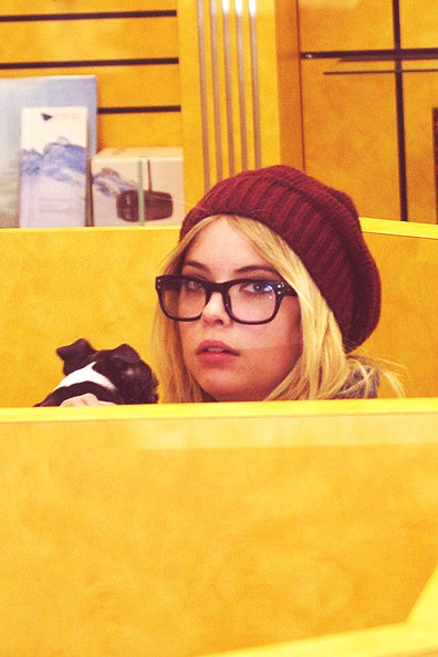 Pretty Little Gossip Gleek.