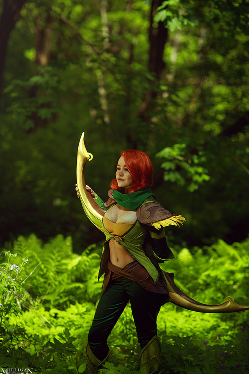 DotA 2WindrangerChristina Fink as WRphoto by me