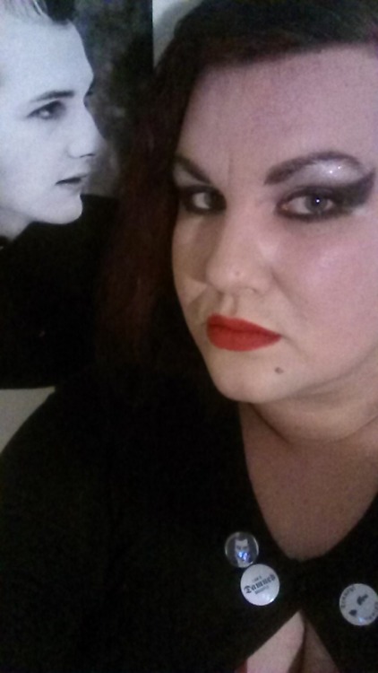 I would like to thank Saint Vanian for blessing my midnight movie look tonight.