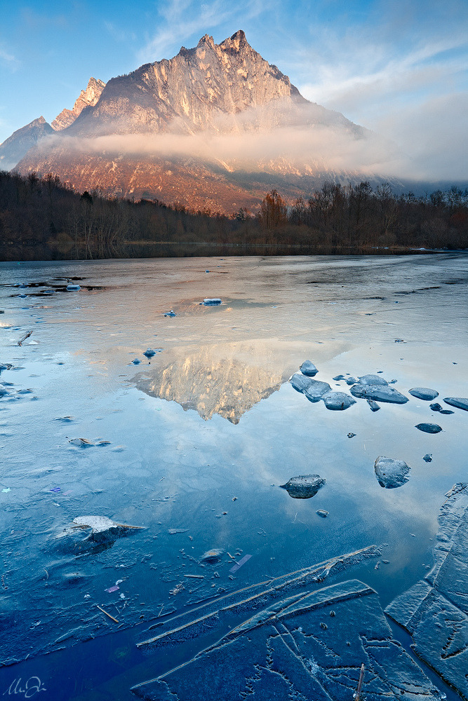 etherealvistas:  Ice Drawings (italy) by Marco Dian || Website  
