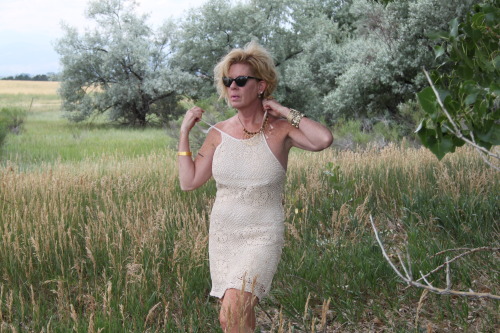 Ooooh! Give her shields, chains a tray and a bottle of champagne + 2 glasses! ? ;-)