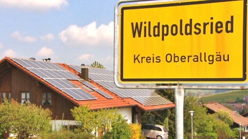 solarpunk-aesthetic: Wildpoldsreid is a charming little town in Bavaria, Germany, home to about 2600