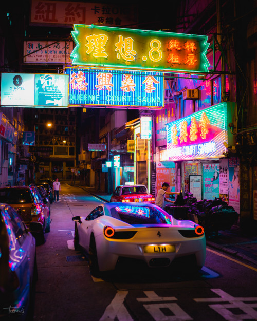 teemujpeg:Hong Kong looking like a videogame that nightMore