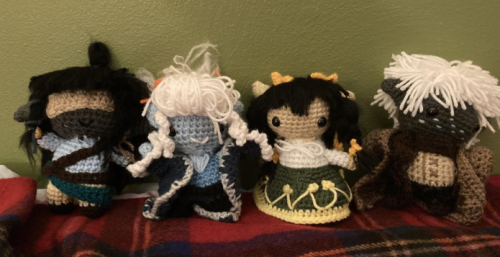 coffee-b: i have decided to open commissions!! for custom crochet dolls :3c  they’re abou