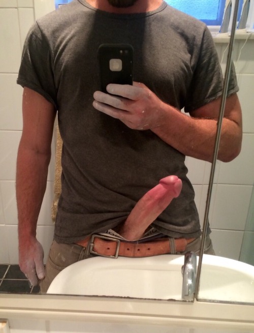 Bathroom Jerkoff porn pictures