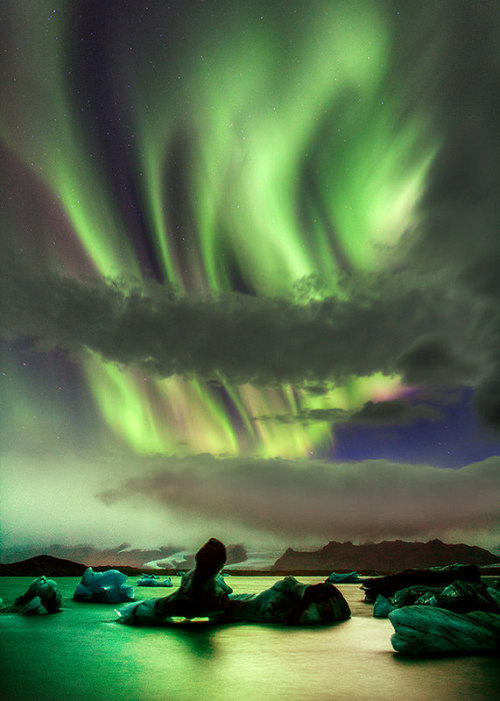 etherealvistas:Jökulsarlon Aurora (Iceland) by Tony Prower || Website