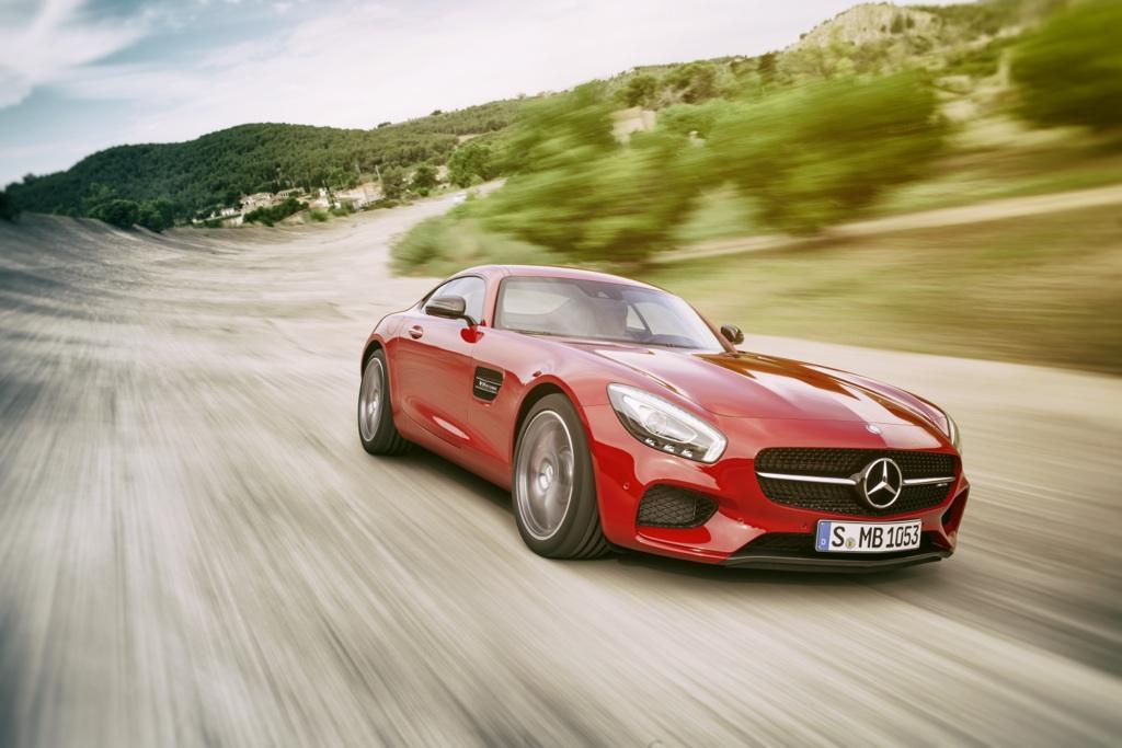 yahooautos:  New Mercedes-AMG GT revealed as potential Porsche 911 beater Mercedes-Benz