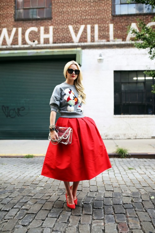 Atlantic-Pacific: poodle from HeelsFetishism