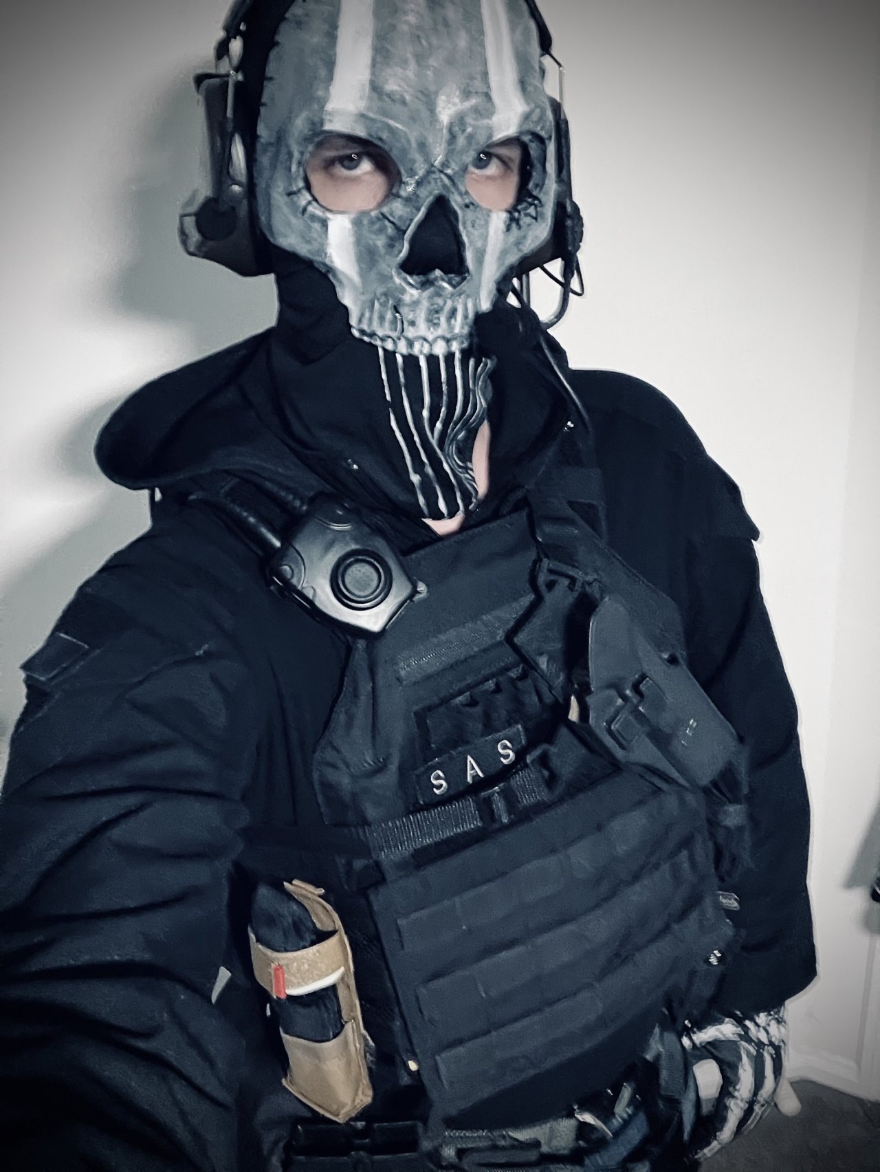 Call of Duty Modern Warfare 2 (2022) Ghost Cosplay Review 