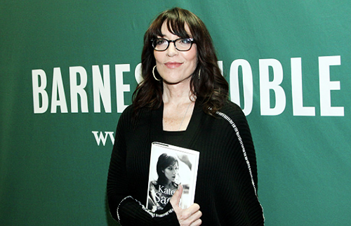 kateyxsagal:KATEY SAGAL signs copies of her new book ‘Grace Notes: My Recollections’ at 