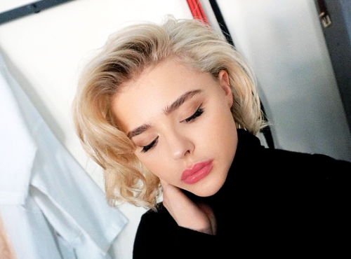 &ldquo;My beautiful angel @chloegmoretz serving Marilyn vibes&rdquo; Chloë Moretz featured on make-u