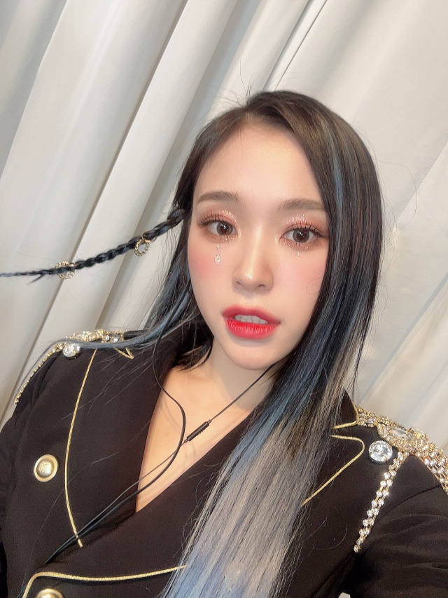 gahyeon dreamcatcher weverse update pics #gahyeon #dreamcatcher #selca ...