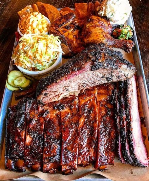 yummyfoooooood:  BBQ Brisket, Ribs and Chicken