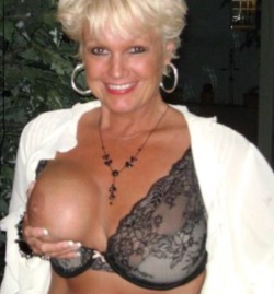 midwestmilf9000:  Can you handle this