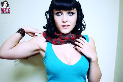 suicidegirls-southafrica:  Lunar Suicide  Photographer: Talamia For more South African SuicideGirls You love these Hopeful Suicide Girls ? help them to become “PINK” on the SG website ;) 