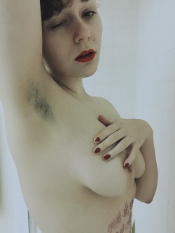 linnylace:  You know what I greatly missed? Growing out my underarm hair.   It serves as a reminder of the passage of time and is also a big “fuck you” to very close-minded people, which I really, really enjoy. 