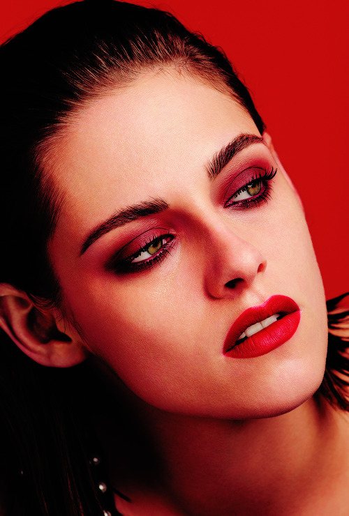 breathtakingqueens: Kristen Stewart photographed by Mario Testino for Chanel ‘Le