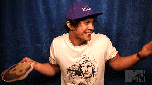 imjustcaitlin:  get to know meme → favourite actors (10/10): Bob Morley “Anytime you get a group of people, they’re going to have different ideas and they’re going to want to approach situations in different ways.” 