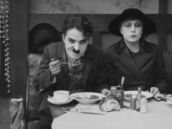 chaplin-images-videos: Charlie Chaplin &