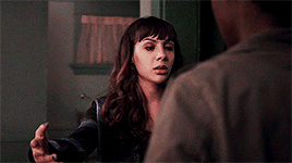 eskildtryggvasons:dirk gently’s holistic detective agency meme - [1/3] relationships↳ FARAH & AM