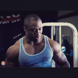 xtremotivation:  Submission! || Video of the month  || Buy Gym Apparel | iG: @eXtreMotivation