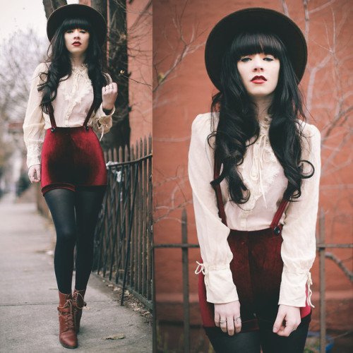 nataliemeansnice: lookbookdotnu: You’re gonna be the one that saves me. (by Rachel-Marie Iwany