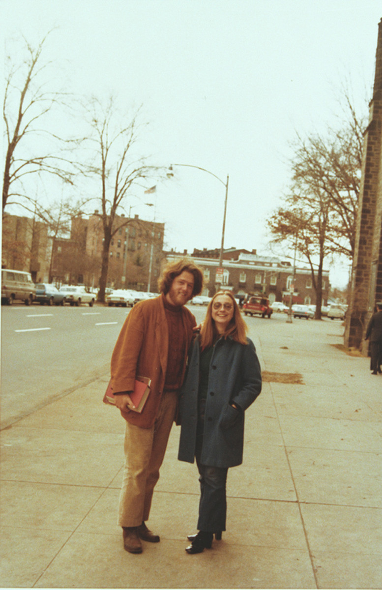 historicaltimes:  Bill and Hilary Clinton at Yale. Photo by Charles F. Palmer. 1972-1973.