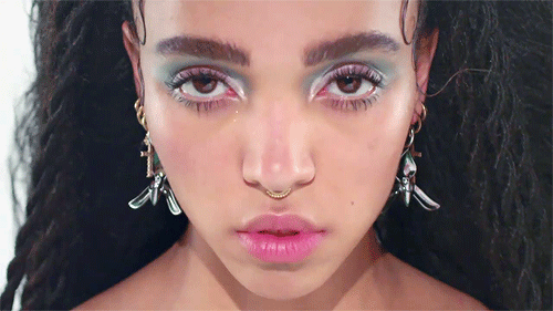 angelolsen:  FKA twigs // Pendulum 