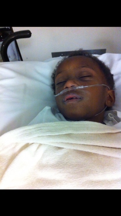 trufflebootybuttercream:  blkqueer:  its-a-different-world:  yasgawd:  trufflebootybuttercream:  👶🏾🙏🏾❤️  Preston has been waiting for a lung transplant that has luckily came sooner than his mother has expected.  She’s saved up over seven