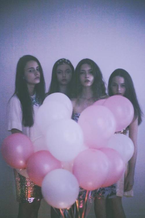 empire-of-the-rain:  teenage-crimex:  soft grunge/models/vintage blog!  empire-of-the-rain.tumblr.com