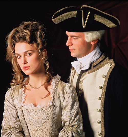 violetjovovich:Keira Knightley as Elizabeth Swann and Jack Davenport as Norrington in Pirates of the