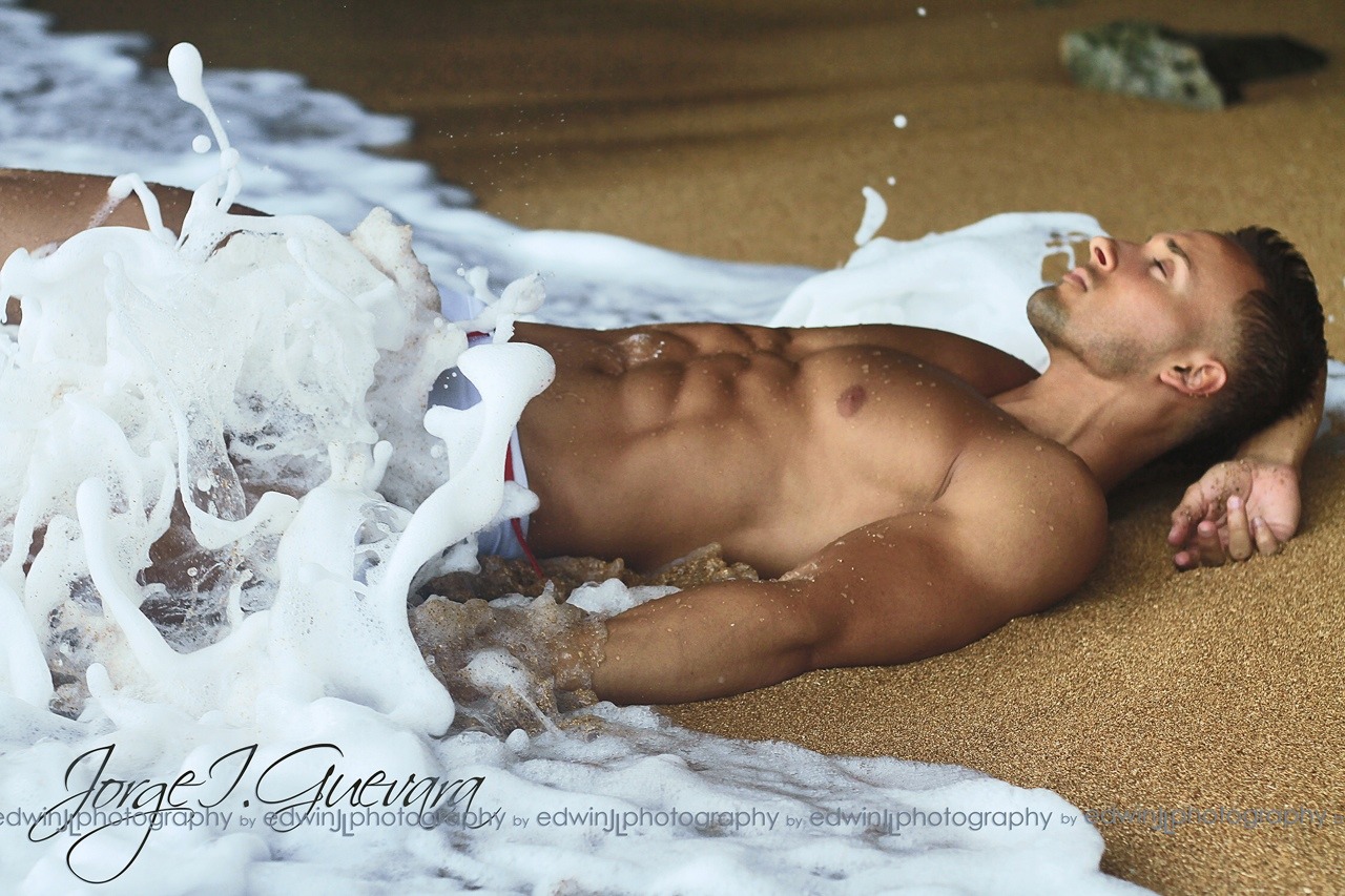 latinoboi2:  ejlphgphy:  …from my work with model Jorge Ivan Guevara  Sunday Sunday