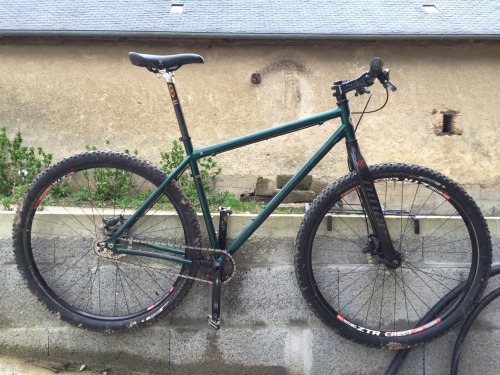 cyclehaul:Since the Puffin is packed, I figured I’d try to see if I still know how to ride on skinny
