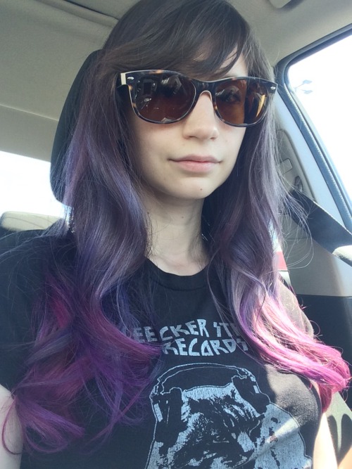 Pink + purple hair! It’s super bright in the sunlight :’D