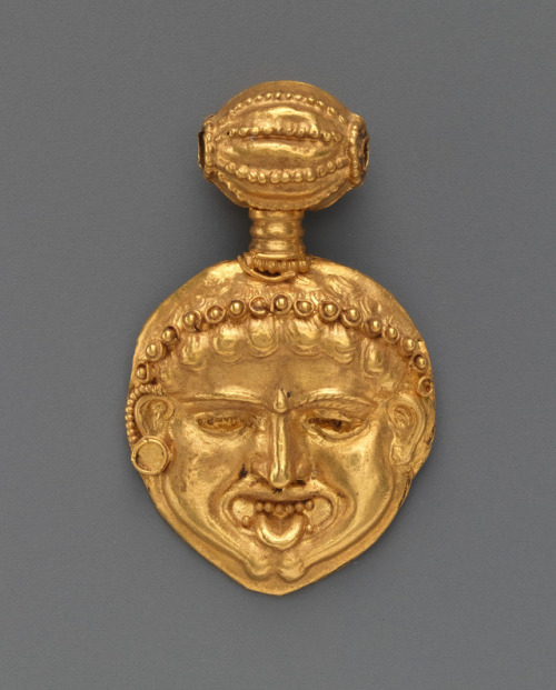 theancientwayoflife:~ Gold pendant in the form of a gorgoneion (Gorgon’s face).Period: ClassicalDate