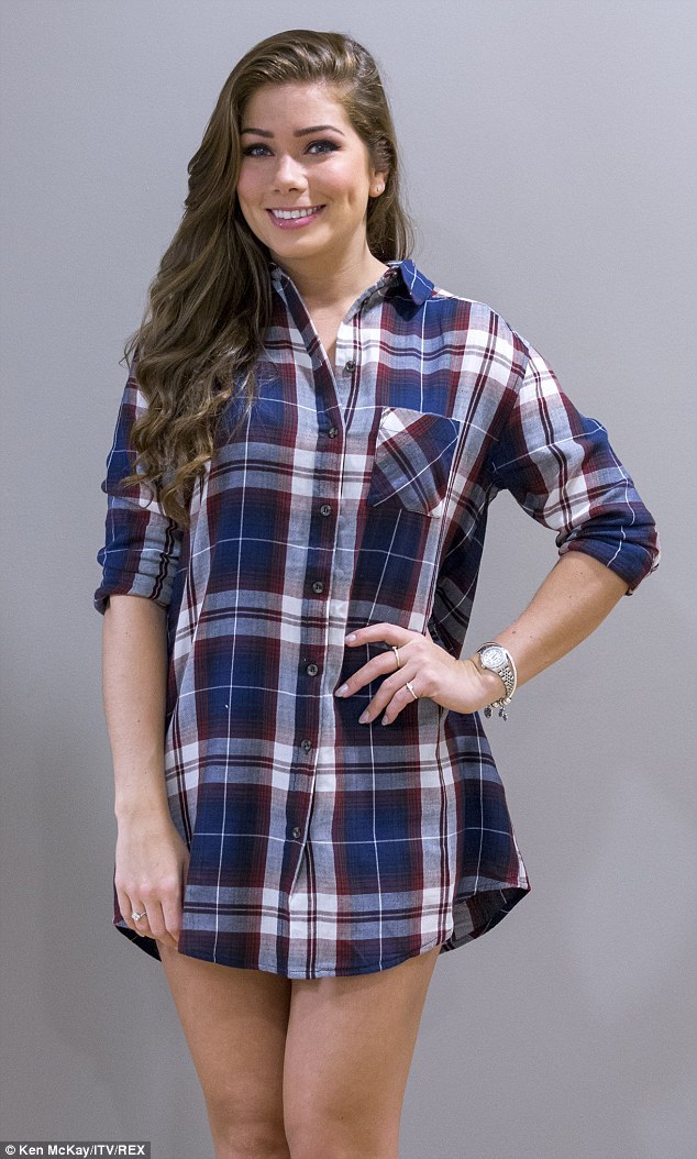 Nikki Sanderson. ♥  Cute missy. in oversize shirt from topshop. ♥