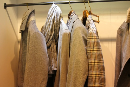 Belvest AW13 Preview Pitti
Superb garments and color palette for Winter: there’s no surpassing the elegance of beige and cream in colder months…