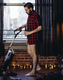 spilledpoppers:  Self Portrait, Housecleaning |