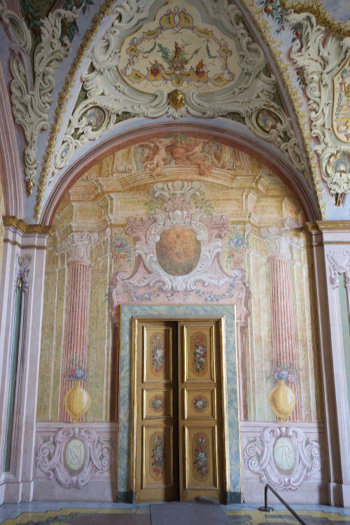 andantegrazioso: Vestibolo della biblioteca San Martino Napoli | Peter