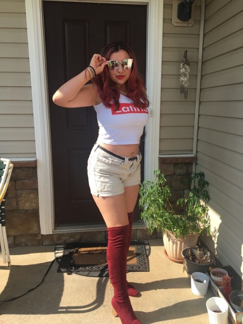 nidnidcolombiana: Can you tell how excited I am for girls night? That I’m already ready ‍♀