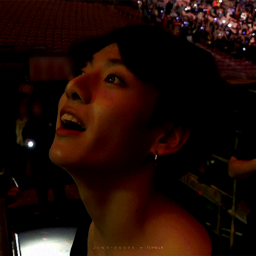 Jungkook’s Adorable Reaction To The Fireworks 🥺 