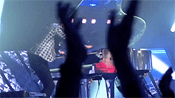 kkiddoa:Matt Bellamy jumps on piano + possibly twerking in second gif