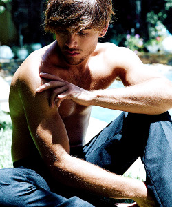 hotcelebs2000:  DYLAN SPRAYBERRY